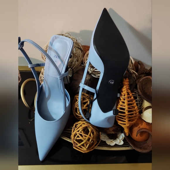 BLUE  LINGBACK SHOE - Picture 8 of 8